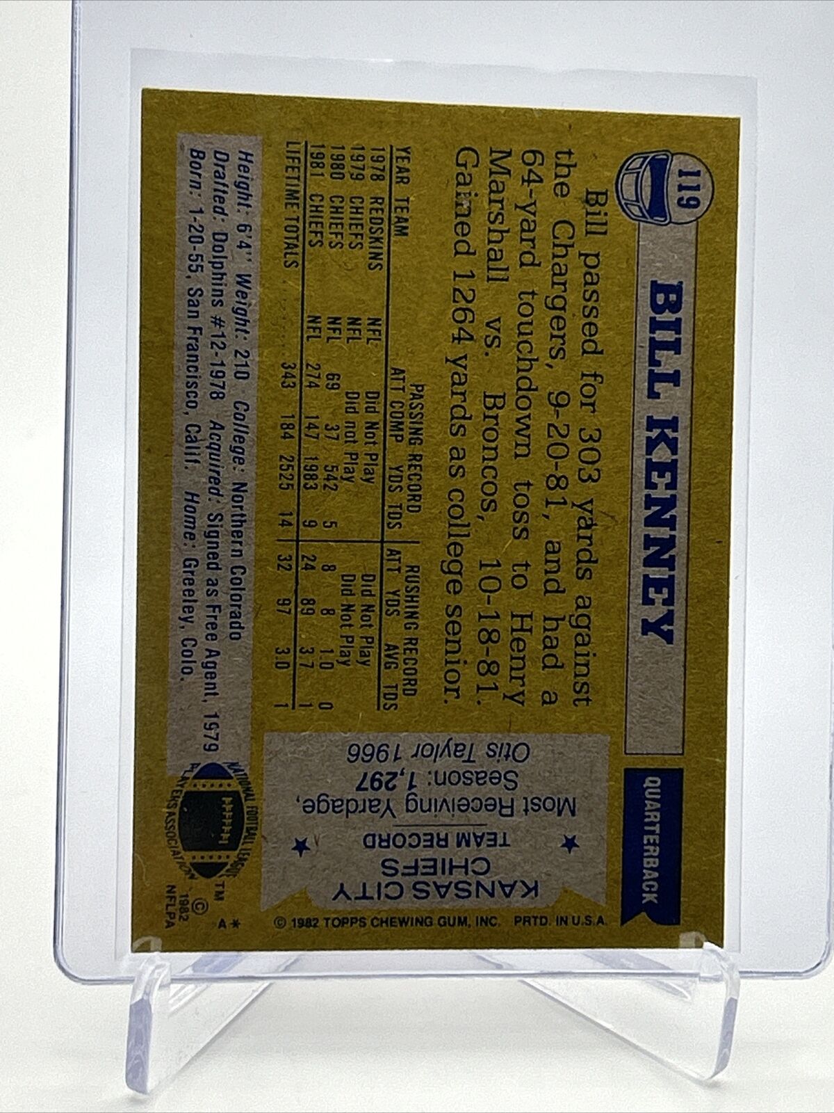 1982 Topps Bill Kenney Rookie Football Card #119 NM-MT FREE SHIPPING