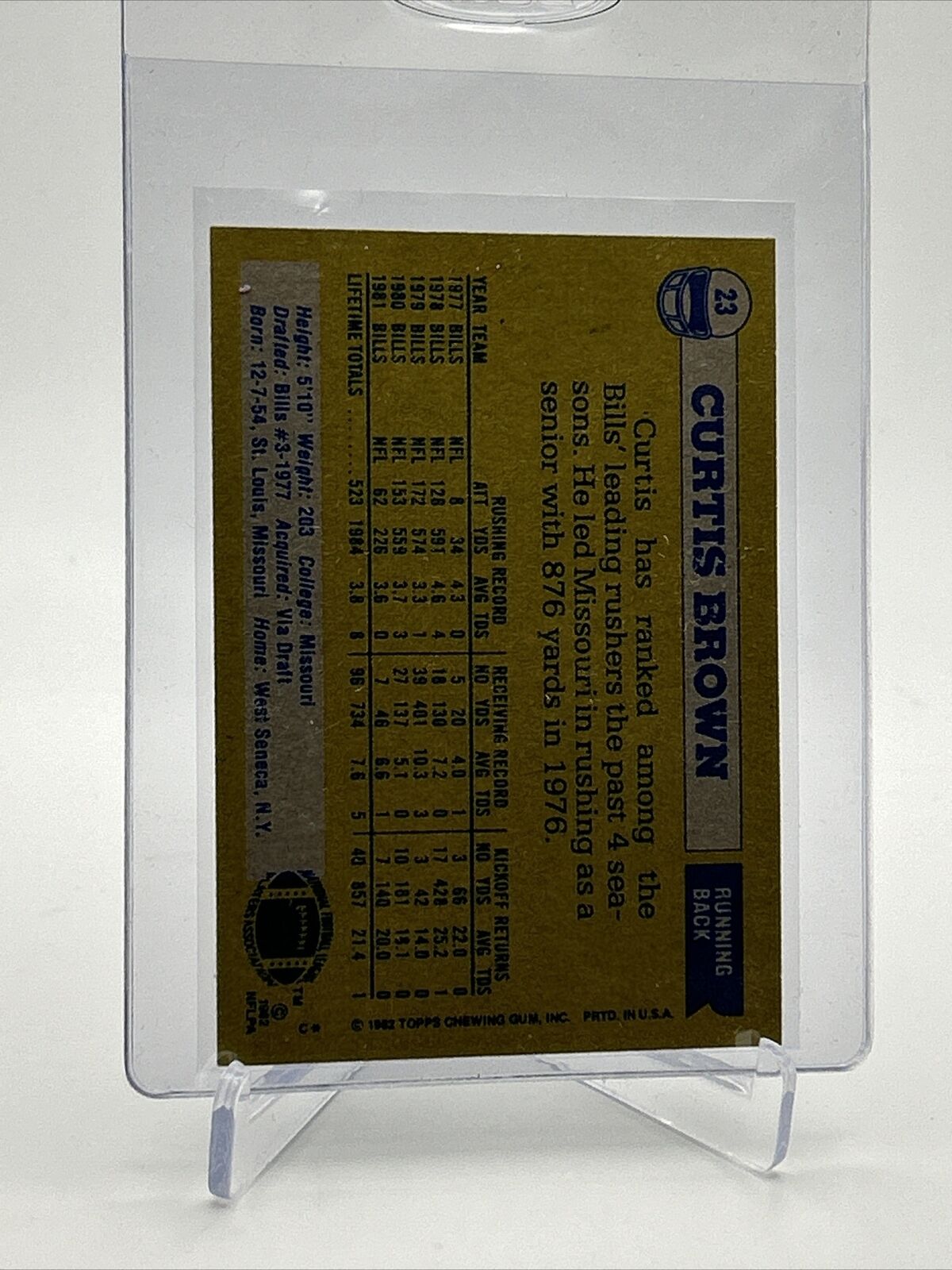 1982 Topps Curtis Brown Football Card #23 NM-MT FREE SHIPPING