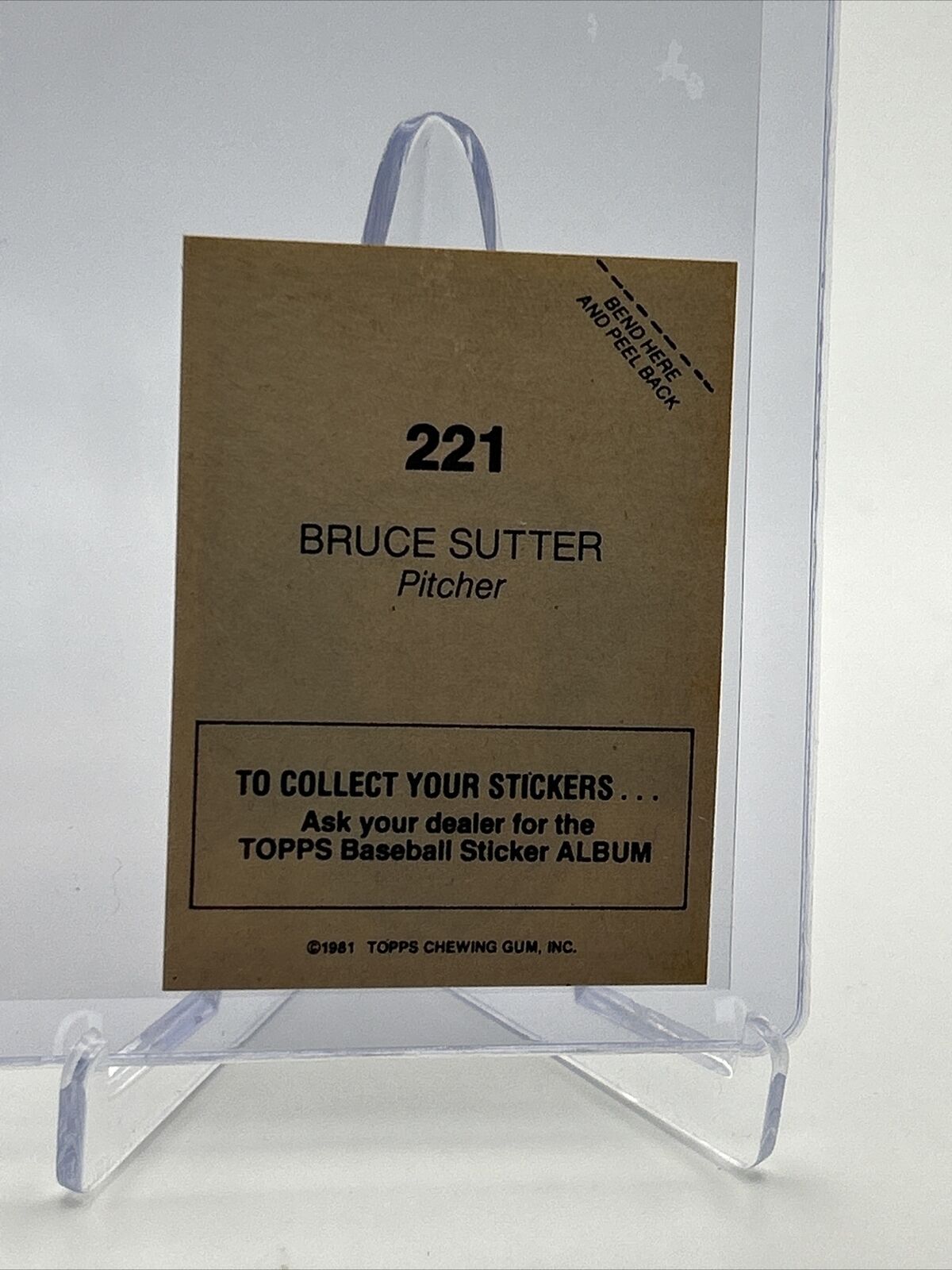 1981 Topps Stickers Bruce Sutter Baseball Card #221 NM-Mint FREE SHIPPING