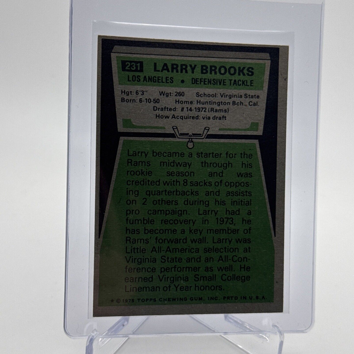 1975 Topps Larry Brooks Football Card #231 NM Quality #3 FREE SHIPPING