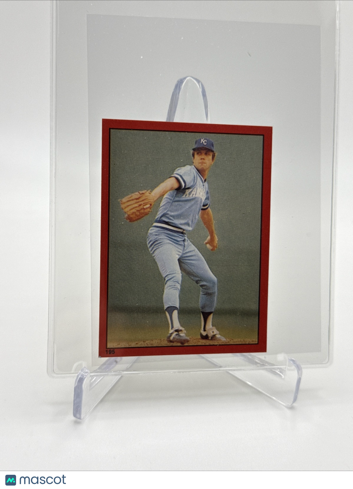 1982 O-Pee-Chee Stickers Larry Gura Baseball Card #195 NM-MT FREE SHIPPING
