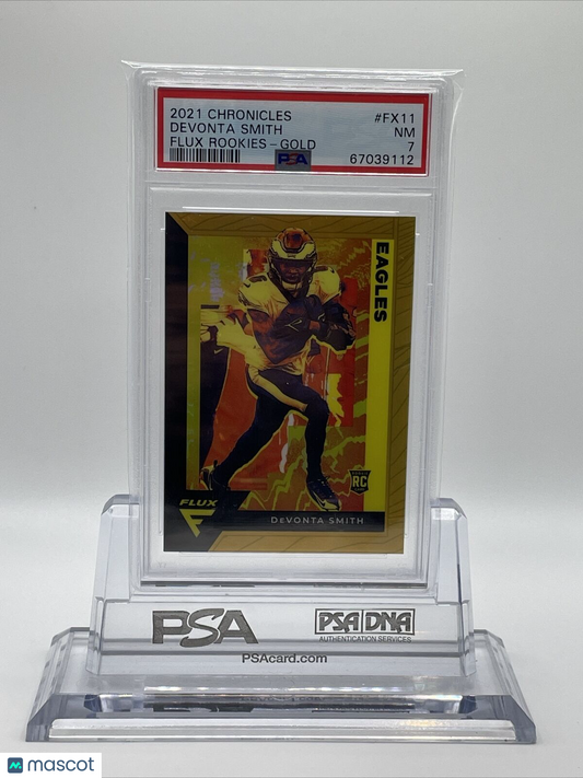 2021 Chronicles Flux GOLD DeVonta Smith Rookie Football Card #FX11 PSA 7 NM