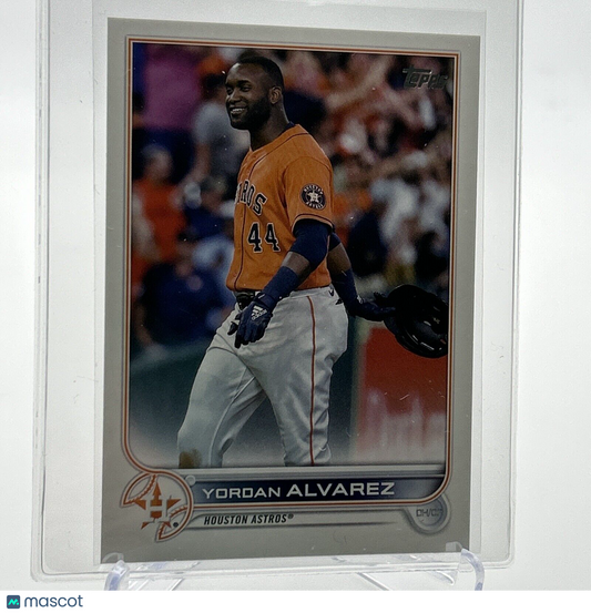 2022 Topps Yordan Alvarez Baseball Card #400 Mint FREE SHIPPING