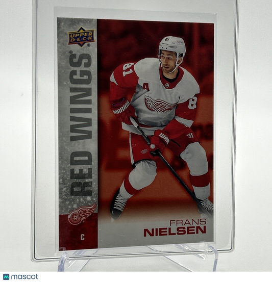 2019-20 Upper Deck Tim Hortons Frans Nielsen Hockey Card #5 Mint FREE SHIPPING