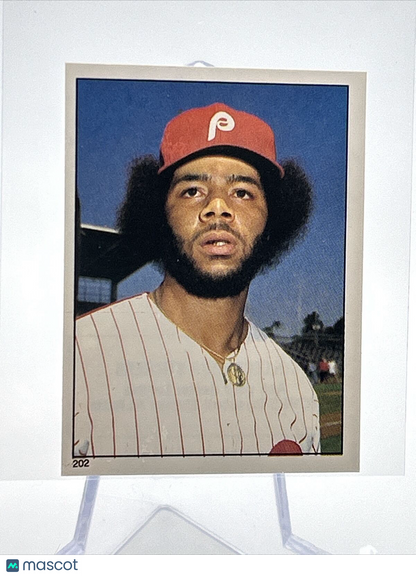 1981 Topps Stickers Bake McBride Baseball Card #202 NM-Mint FREE SHIPPING