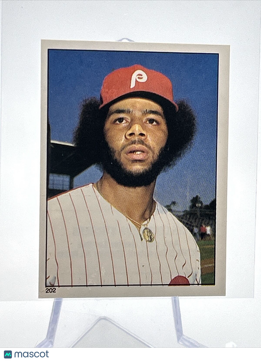 1981 Topps Stickers Bake McBride Baseball Card #202 NM-Mint FREE SHIPPING
