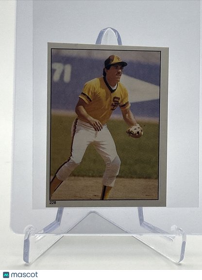 1981 Topps Stickers Luis Salazar Baseball Card #228 NM-Mint FREE SHIPPING