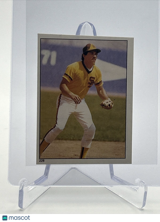 1981 Topps Stickers Luis Salazar Baseball Card #228 NM-Mint FREE SHIPPING