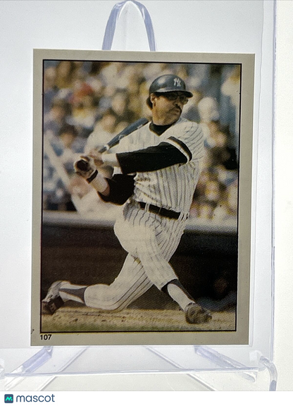1981 Topps Stickers Reggie Jackson Baseball Card #107 NM-Mint FREE SHIPPING