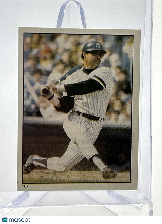 1981 Topps Stickers Reggie Jackson Baseball Card #107 NM-Mint FREE SHIPPING