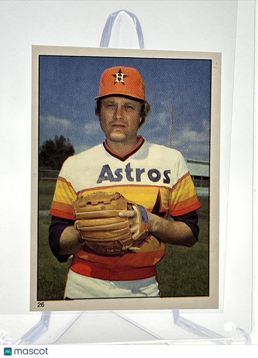 1981 Topps Stickers Joe Niekro Baseball Card #26 NM-Mint FREE SHIPPING