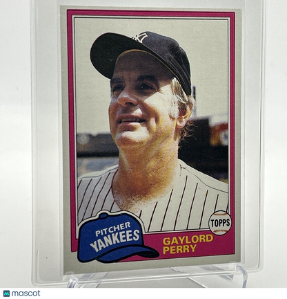 1981 Topps Gaylord Perry Baseball Card #582 NM-Mint FREE SHIPPING