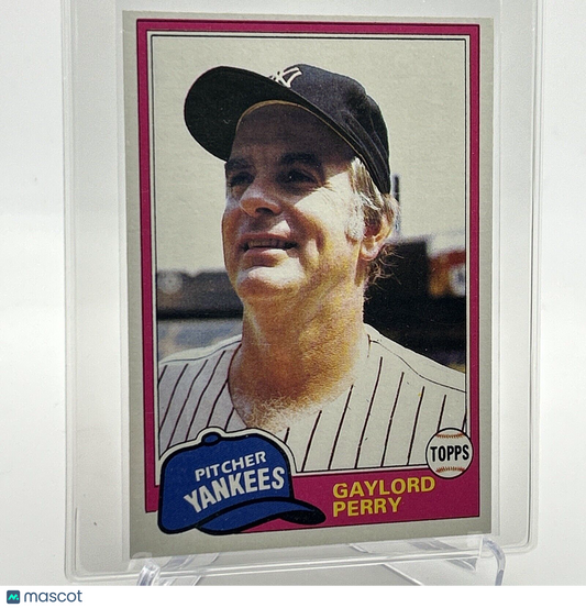 1981 Topps Gaylord Perry Baseball Card #582 NM-Mint FREE SHIPPING