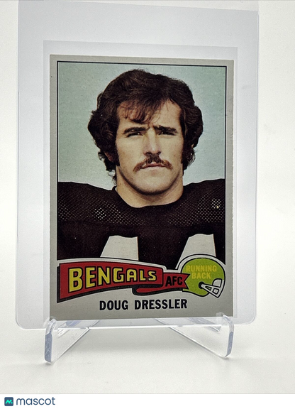 1975 Topps Doug Dressler Football Card #366 NM Quality FREE SHIPPING