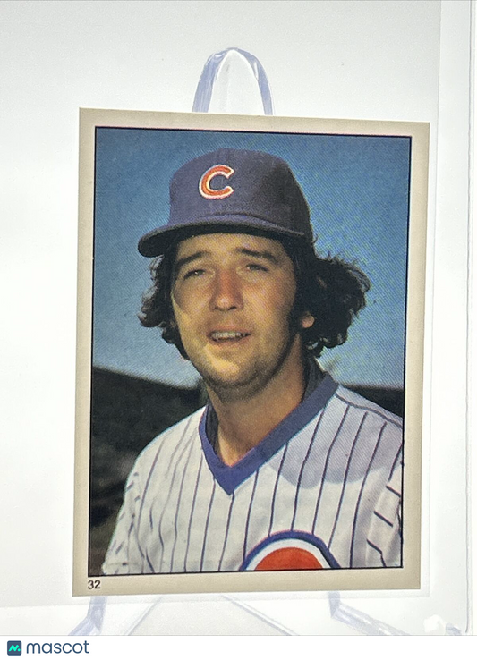 1981 Topps Stickers Bruce Sutter Baseball Card #32 NM-Mint FREE SHIPPING