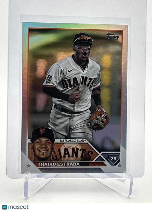 2023 Topps RAINBOW FOIL Thairo Estrada Baseball Card #560 FREE SHIPPING