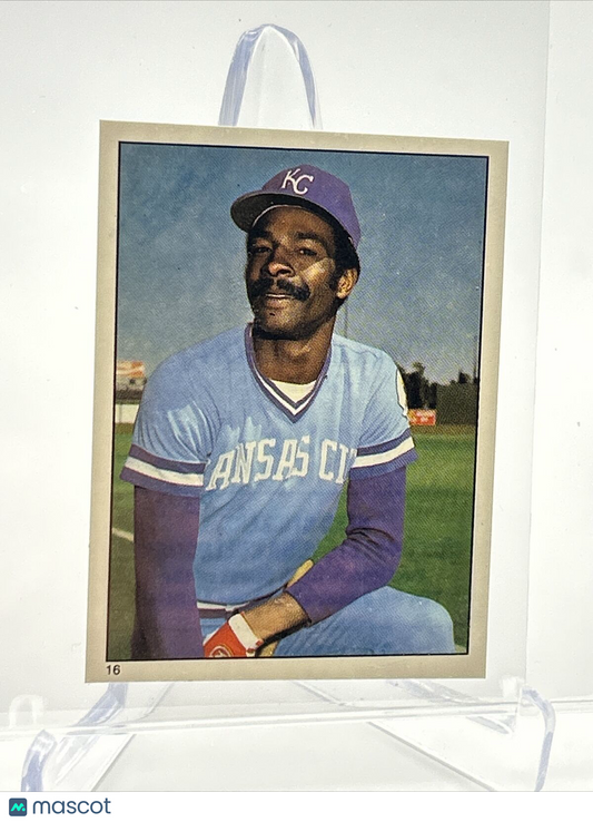 1981 Topps Stickers Willie Wilson Baseball Card #16 NM-Mint FREE SHIPPING
