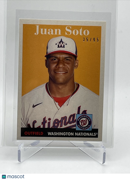 2021 Topps Transcendent Juan Soto Baseball Card #1958-JS 35/95 1958 Topps