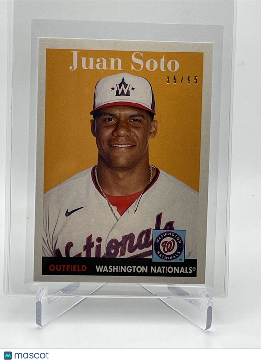 2021 Topps Transcendent Juan Soto Baseball Card #1958-JS 35/95 1958 Topps