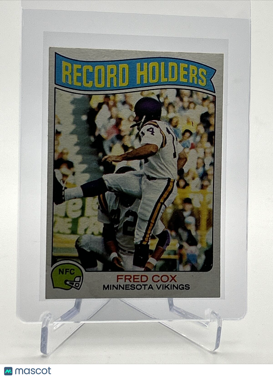 1975 Topps Fred Cox Football Card #352 EX-MT Quality FREE SHIPPING