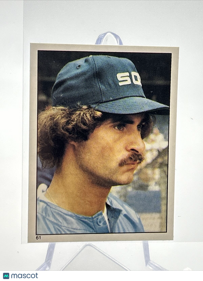 1981 Topps Stickers Bob Molinaro Baseball Card #61 NM-Mint FREE SHIPPING