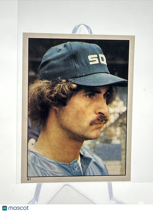 1981 Topps Stickers Bob Molinaro Baseball Card #61 NM-Mint FREE SHIPPING