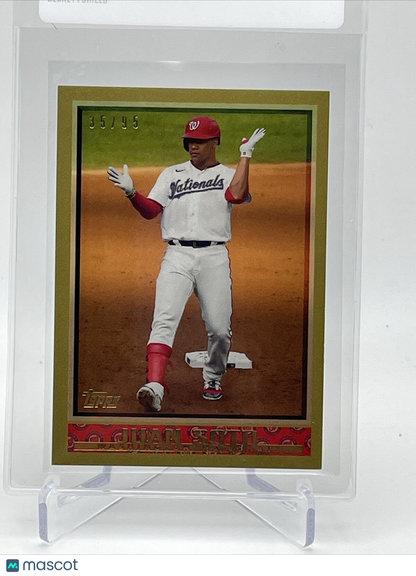 2021 Topps Transcendent Juan Soto Baseball Card #1998-JS 35/95 1998 Topps