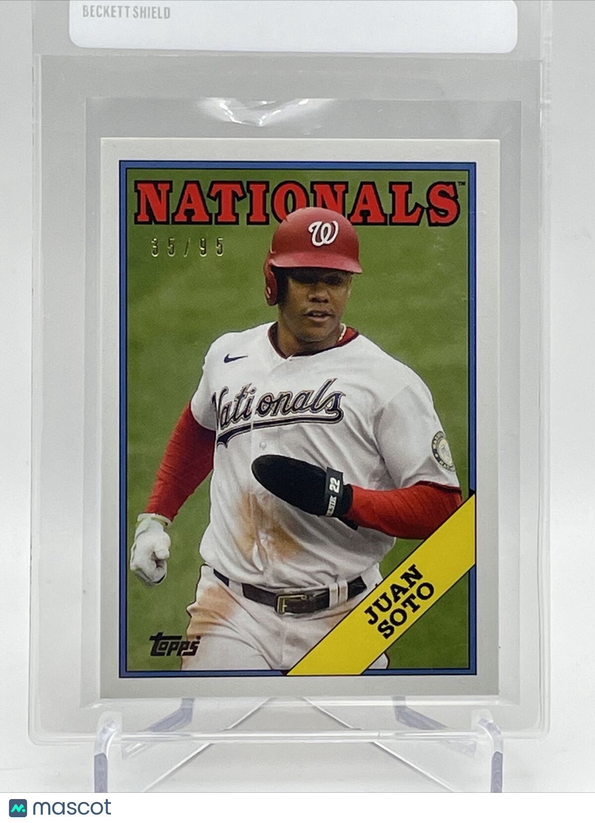 2021 Topps Transcendent Juan Soto Baseball Card #1988-JS 35/95 1988 Topps