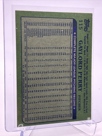 1982 Topps Gaylord Perry Baseball Card #115 NM-Mint FREE SHIPPING
