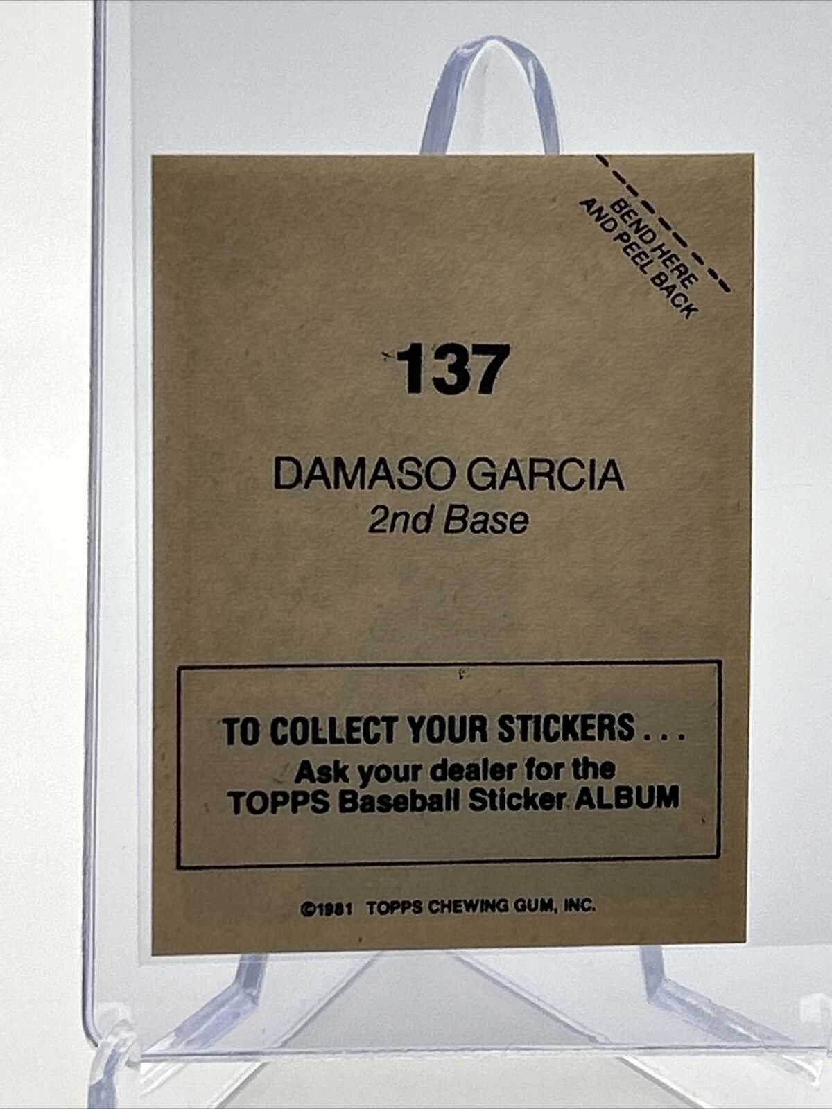 1981 Topps Stickers Damaso Garcia Baseball Card #137 NM-Mint FREE SHIPPING