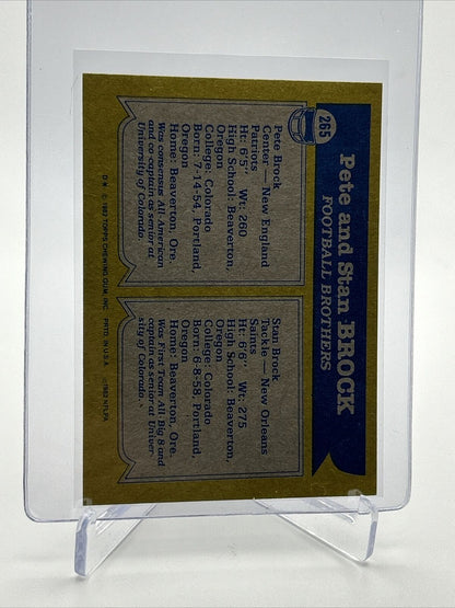 1982 Topps Pete Brock/Stan Brock Football Card #265 NM-MT FREE SHIPPING