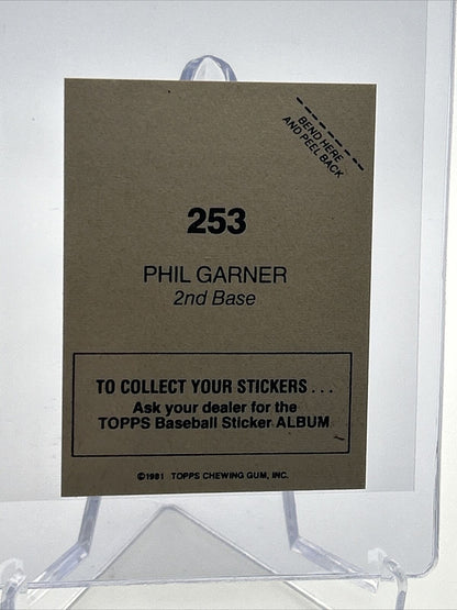 1981 Topps Stickers Phil Garner FOIL Baseball Card #253 NM-Mint FREE SHIPPING