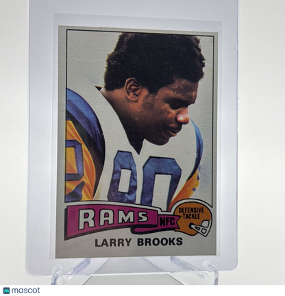1975 Topps Larry Brooks Football Card #231 NM Quality #3 FREE SHIPPING