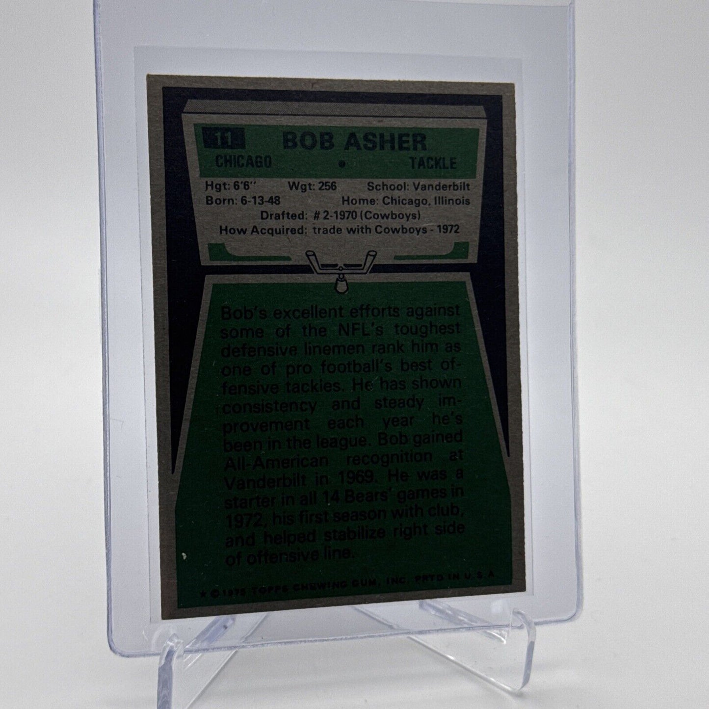 1975 Topps Bob Asher Football Card #11 NM Quality #4 FREE SHIPPING