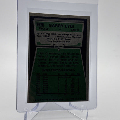 1975 Topps Garry Lyle Football Card #237 NM Quality #3 FREE SHIPPING