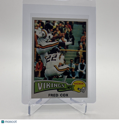 1975 Topps Fred Cox Football Card #53 NM Quality #4 FREE SHIPPING