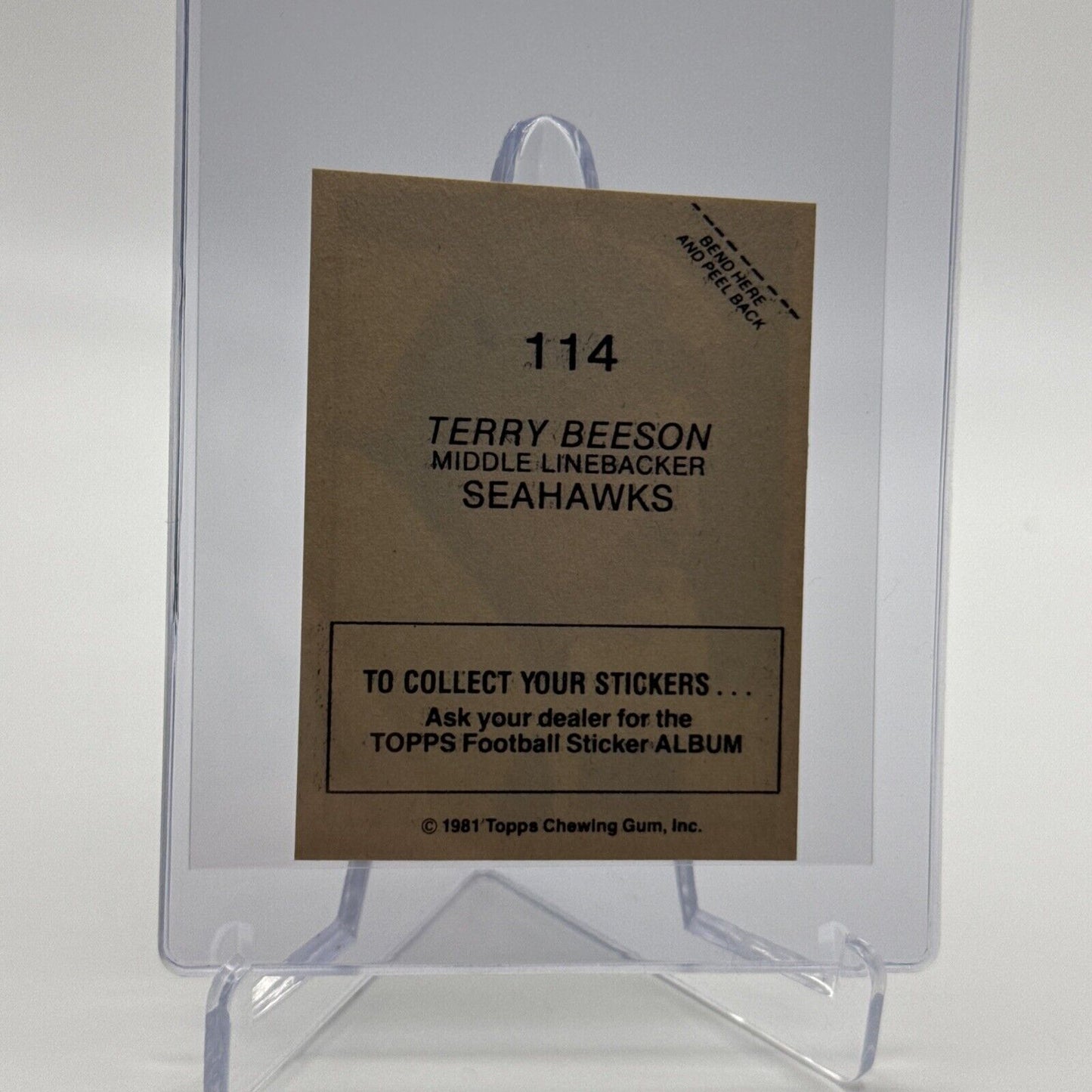 1981 Topps Terry Beeson Football Sticker Card #114 NM-MT FREE SHIPPING