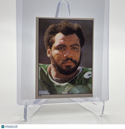 1981 Topps Claude Humphrey Football Sticker Card #174 NM-MT FREE SHIPPING