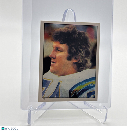 1981 Topps Louie Kelcher Football Sticker Card #112 NM-MT FREE SHIPPING