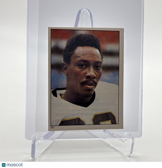 1981 Topps Ike Harris Football Sticker Card #251 NM-MT FREE SHIPPING