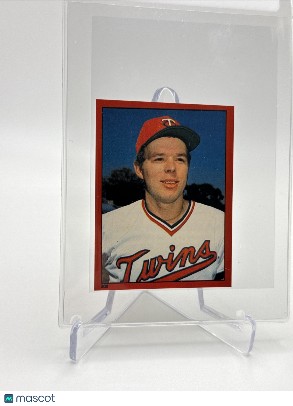 1982 O-Pee-Chee Stickers Butch Wynegar Baseball Card #208 NM-MT FREE SHIPPING