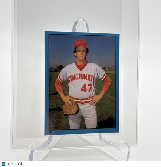 1982 O-Pee-Chee Stickers Tom Hume Baseball Card #38 NM-MT FREE SHIPPING
