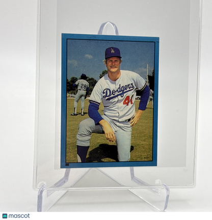 1982 O-Pee-Chee Stickers Jerry Reuss Baseball Card #56 NM-MT FREE SHIPPING