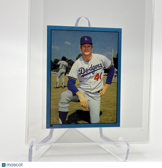 1982 O-Pee-Chee Stickers Jerry Reuss Baseball Card #56 NM-MT FREE SHIPPING