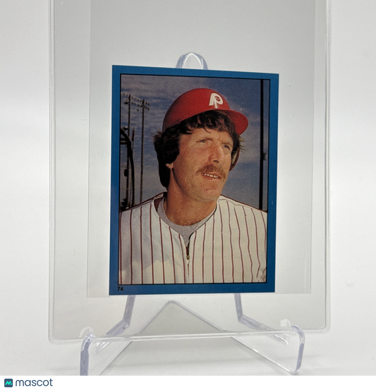 1982 O-Pee-Chee Stickers Mike Schmidt Baseball Card #74 NM-MT FREE SHIPPING