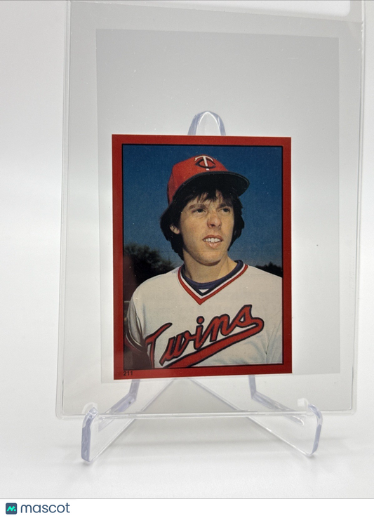 1982 O-Pee-Chee Stickers Roger Erickson Baseball Card #211 NM-MT FREE SHIPPING