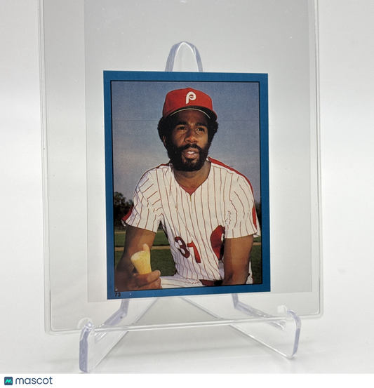 1982 O-Pee-Chee Stickers Garry Maddox Baseball Card #73 NM-MT FREE SHIPPING
