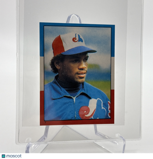 1982 O-Pee-Chee Stickers Tim Raines Baseball Card #7 NM-MT FREE SHIPPING