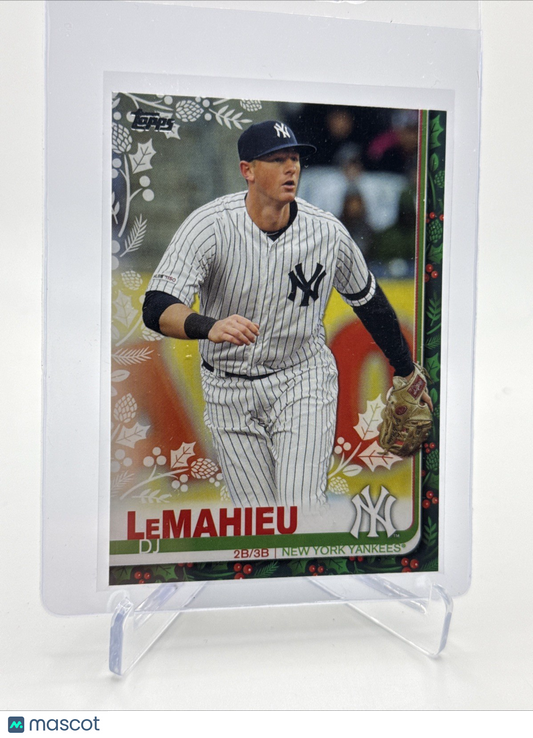 2019 Topps HOLIDAY DJ LeMahieu Baseball Card #HW28 Mint FREE SHIPPING
