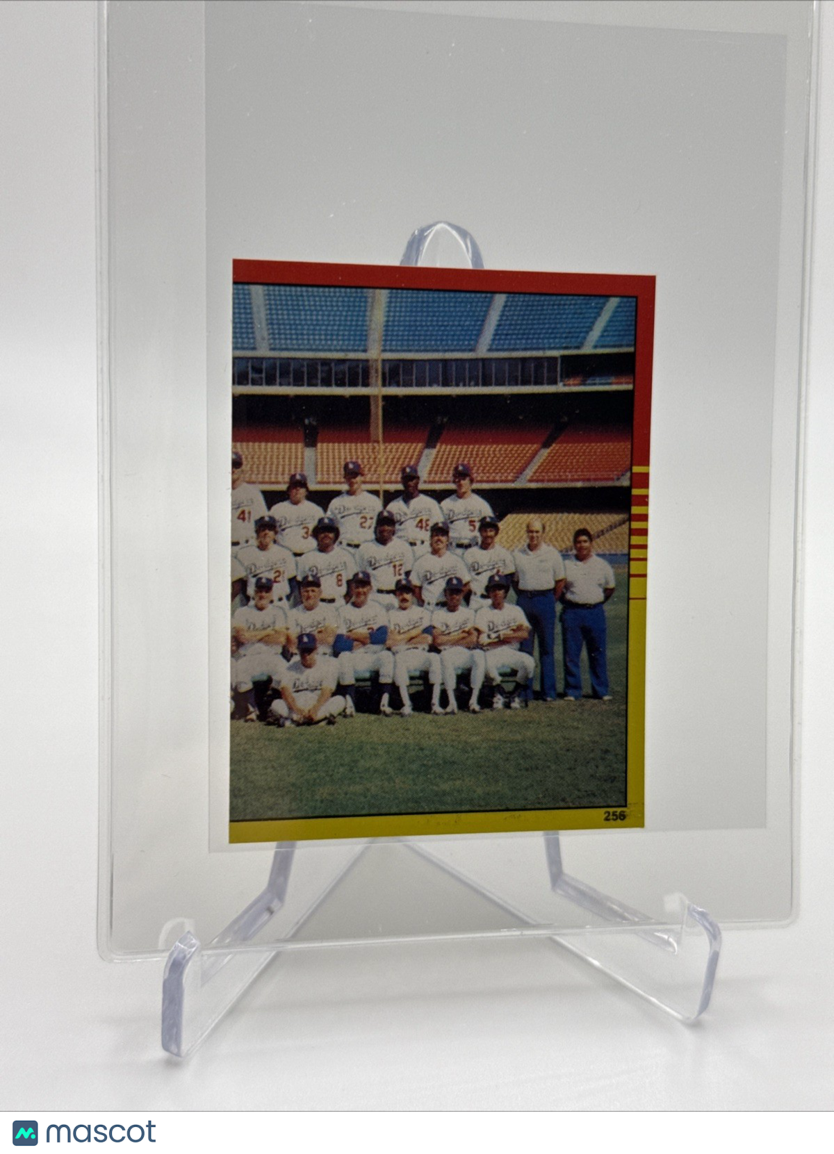 1982 O-Pee-Chee Stickers 1981 World Champions Card #256 NM-MT FREE SHIPPING
